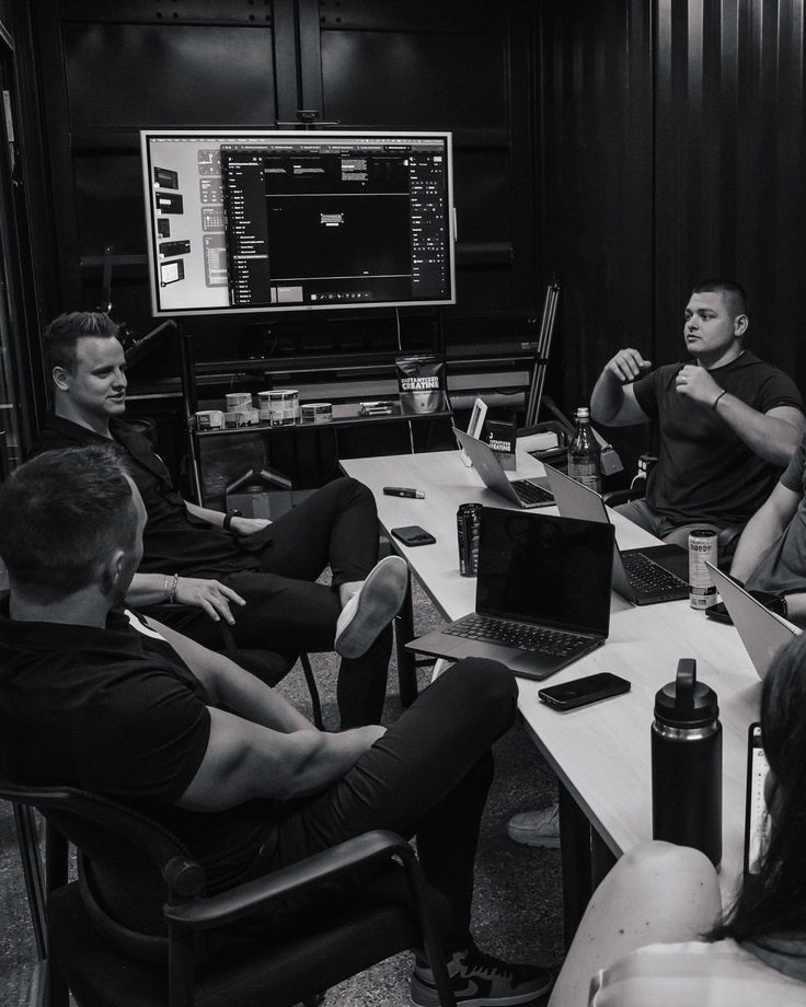 The Noir Influencers team at work